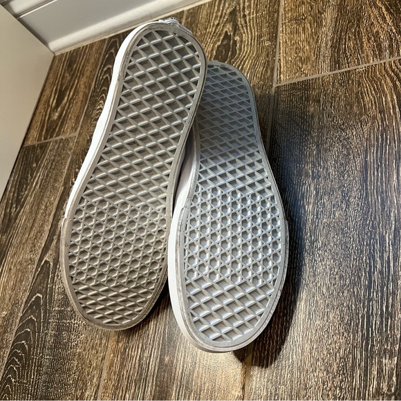 Vans Men's/womens White Slip-On Shoes - Picture 3 of 5